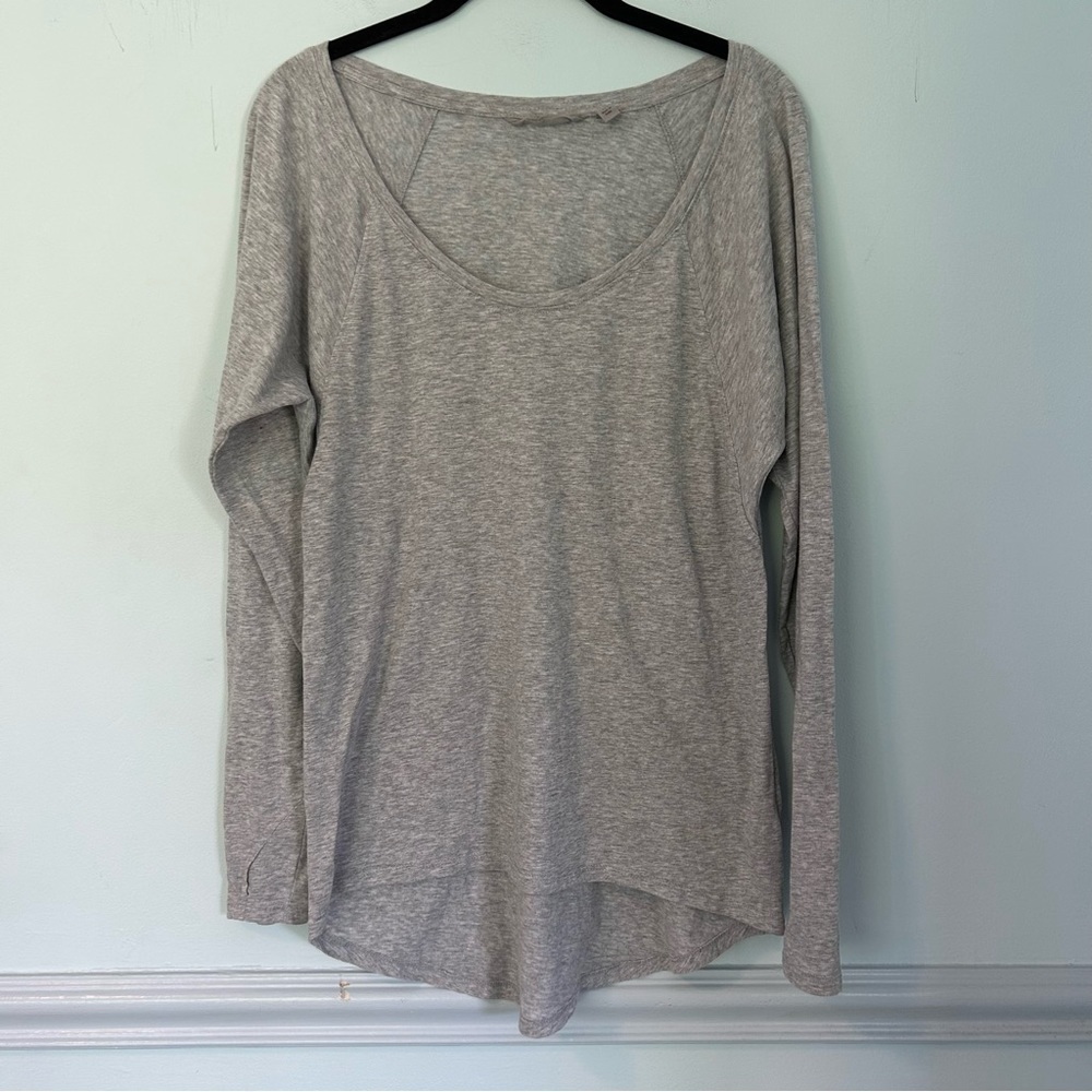 Athleta Gray Base Layer Heather Long Sleeve Top Size Medium